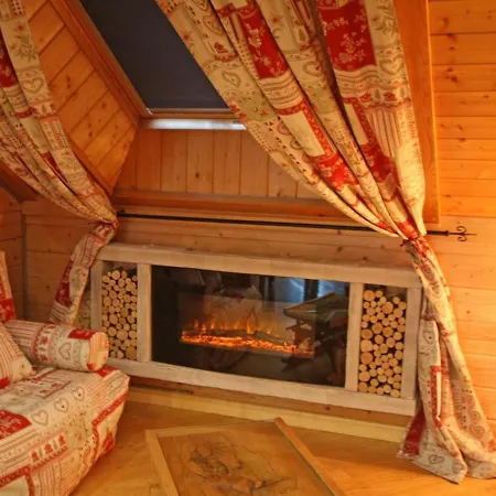 Holiday home Montagne Avec Spa, Sauna & Proche Pistes - - Fr-1-589-114